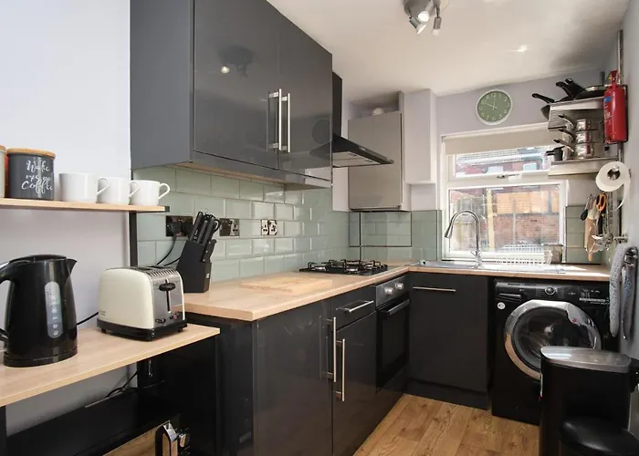 New 2Bd Victorian Terraced House Loughborough